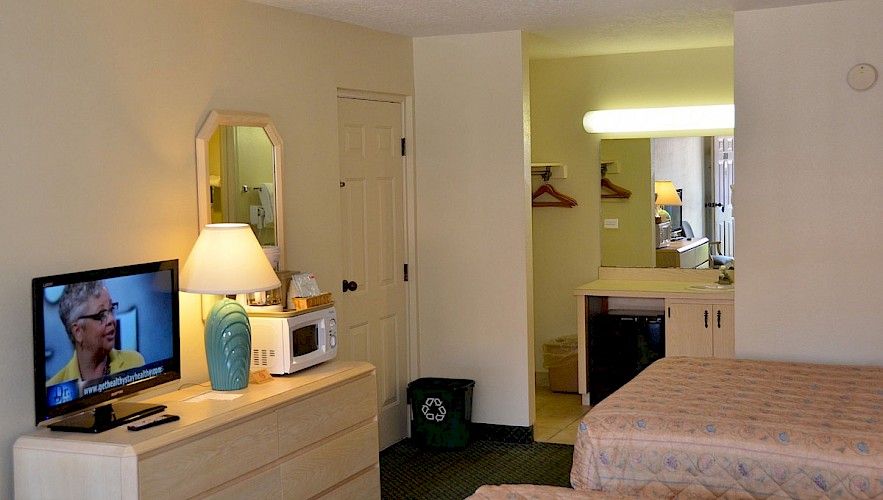 Villa Hotel Room - Cypress Cove Nudist Resort in Kissimmee 